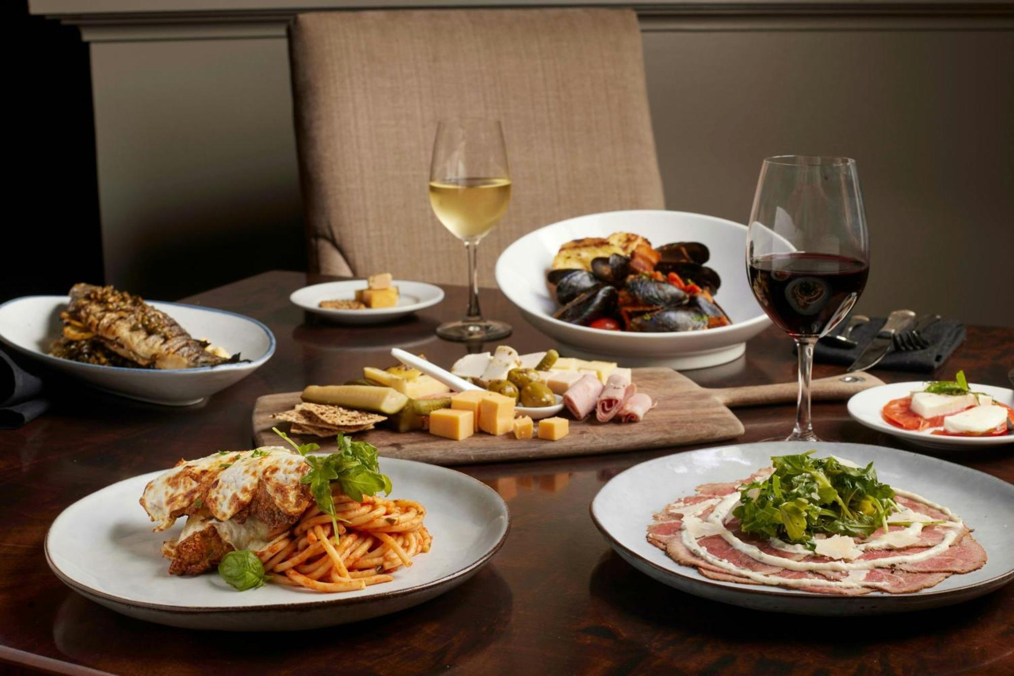 The Battle House Renaissance & Hotel 4*