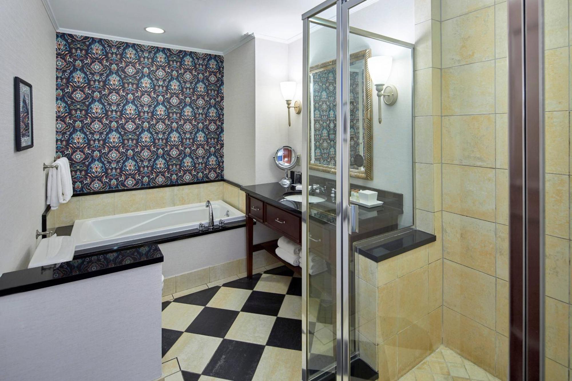 The Battle House Renaissance & Hotel Mobile