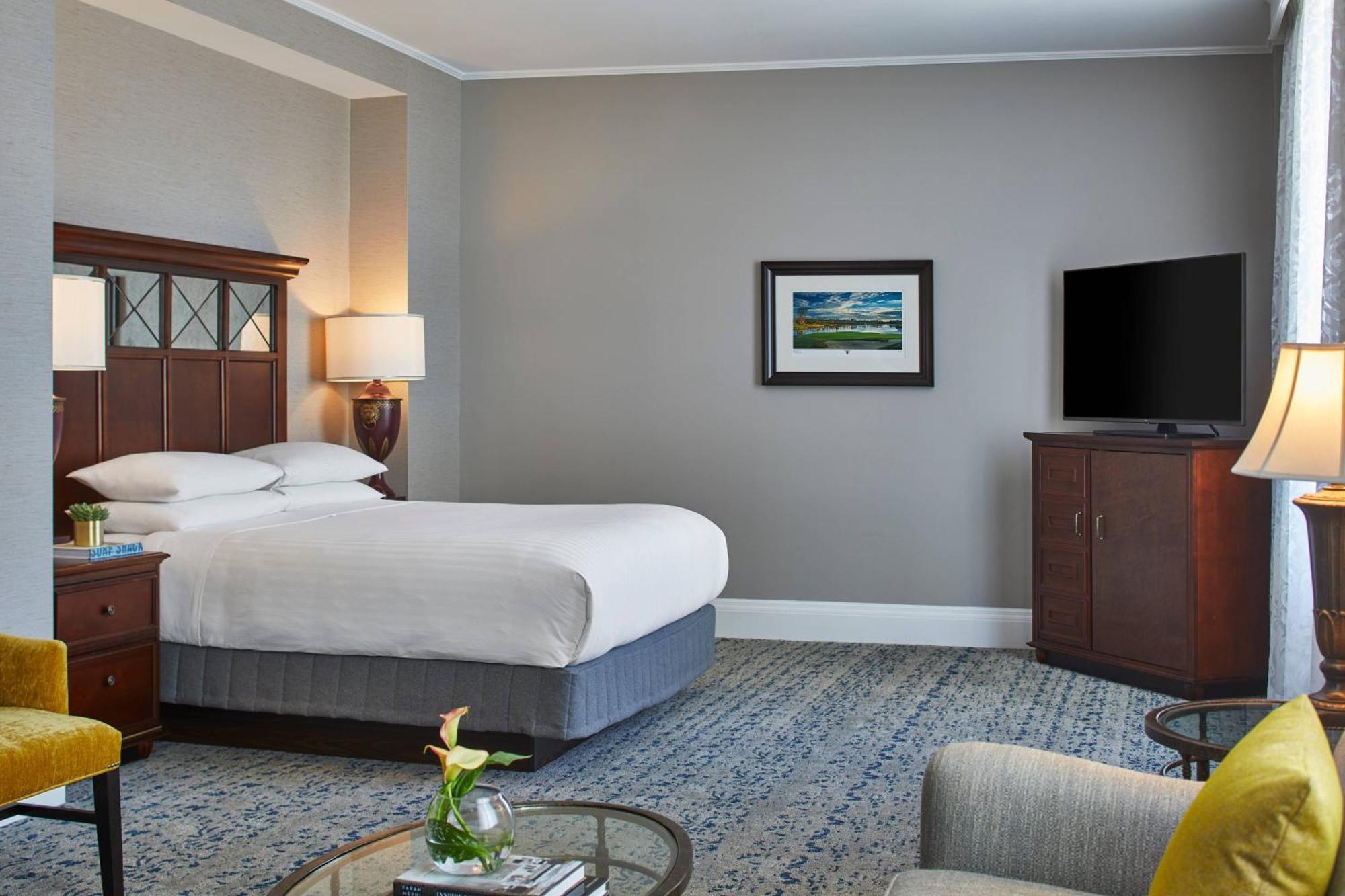 The Battle House Renaissance & Hotel