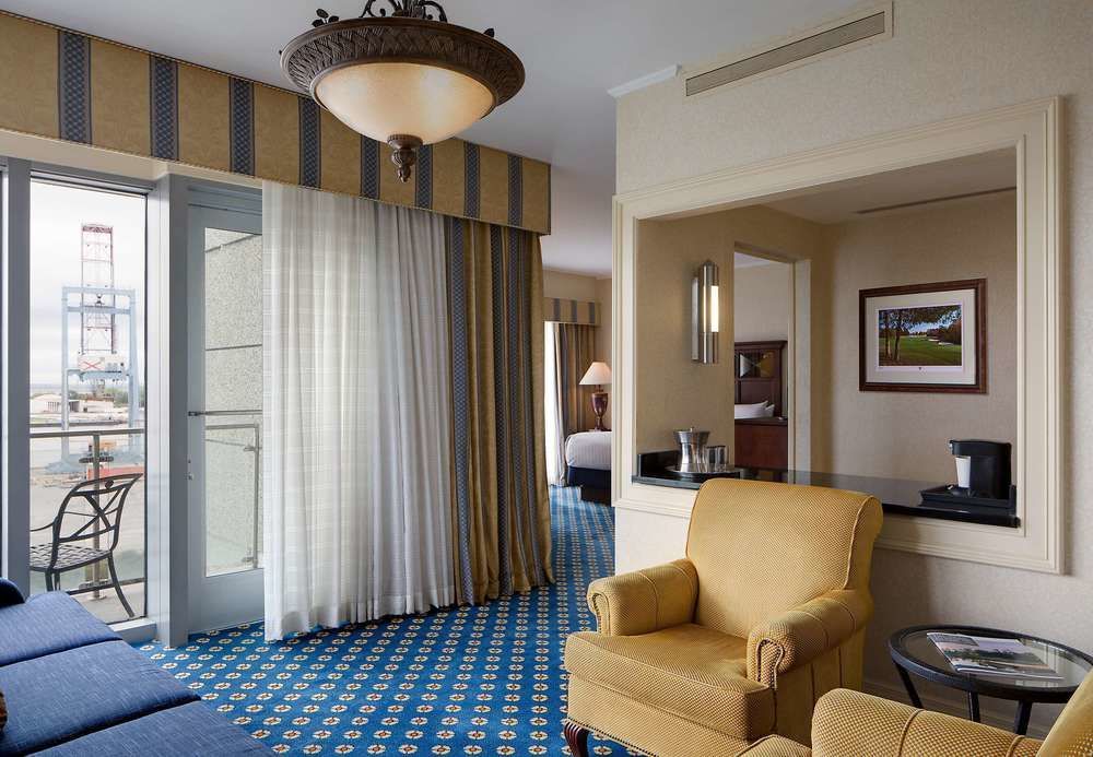 The Battle House Renaissance & Hotel 4*