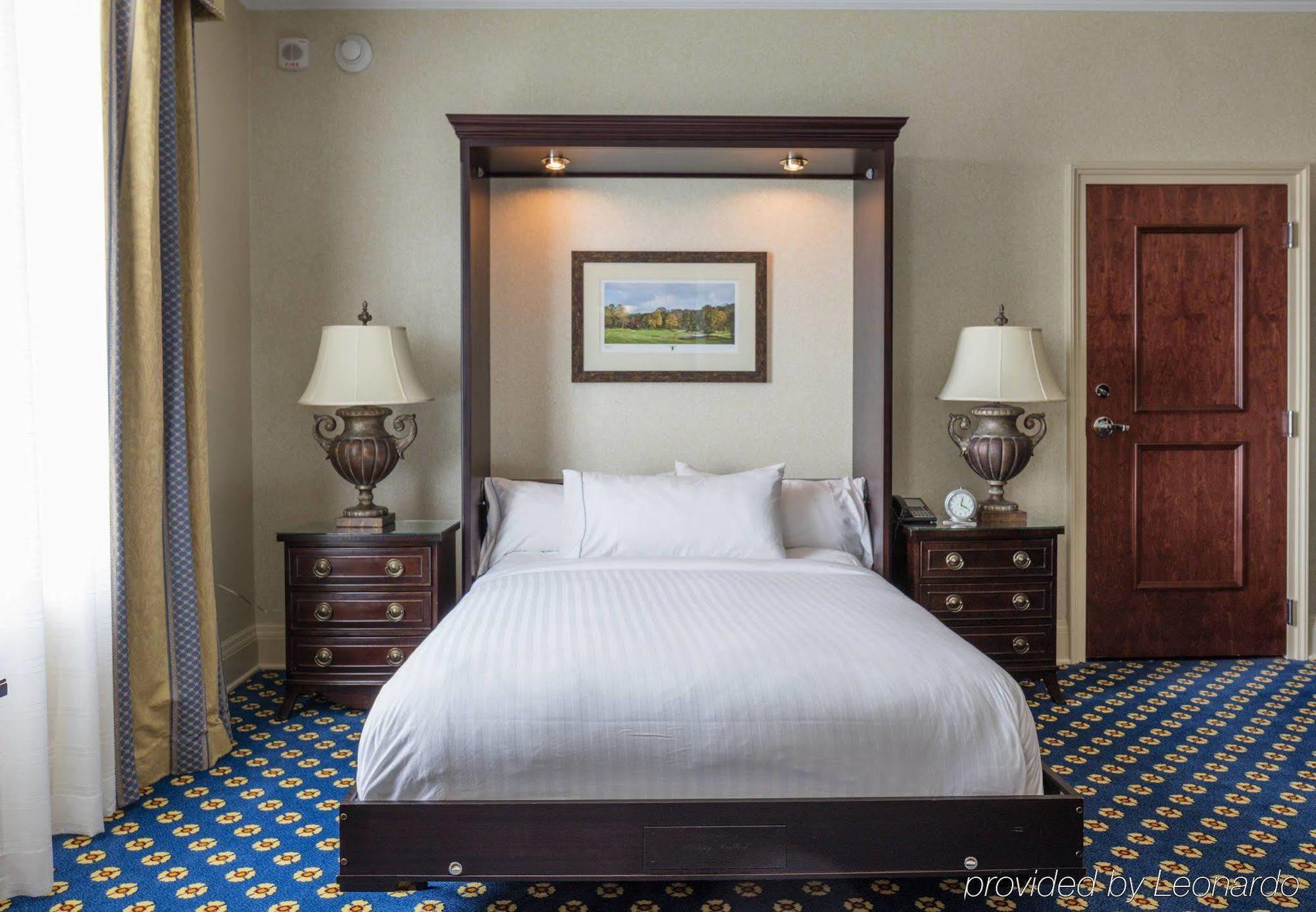 The Battle House Renaissance & Hotel