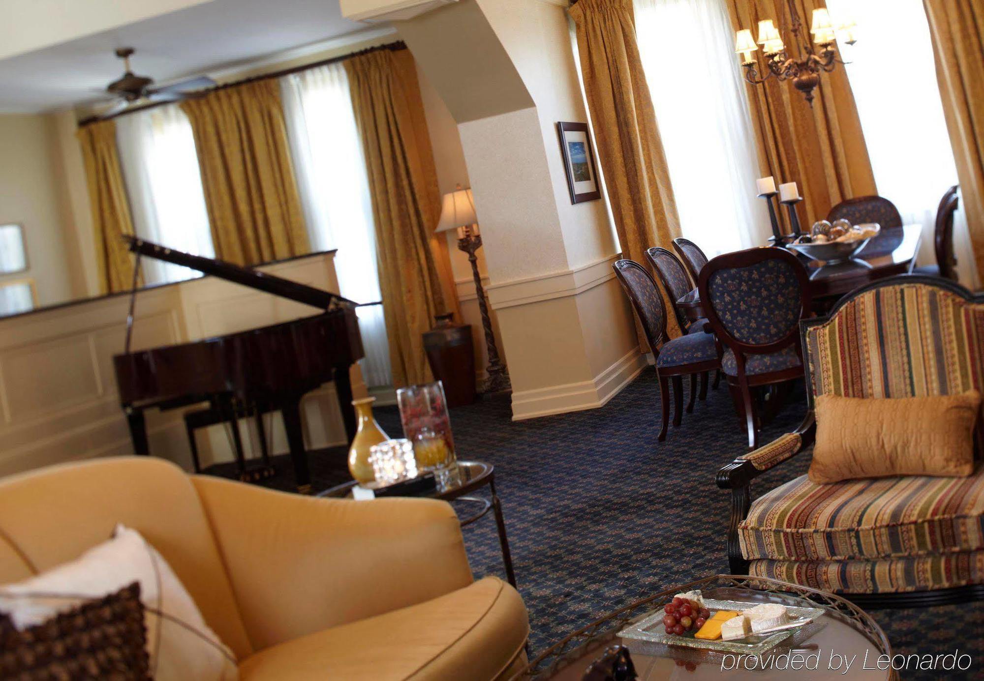 The Battle House Renaissance & Hotel Mobile