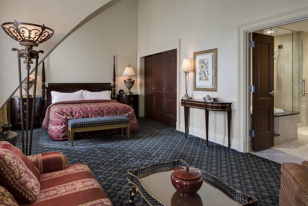 The Battle House Renaissance & Hotel 4*